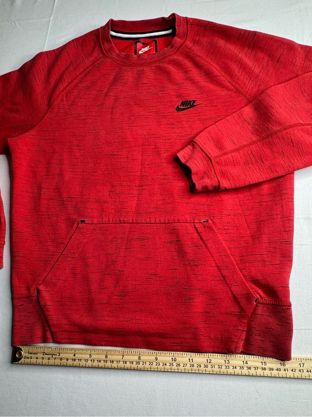 Nike Men’s Heathered Red Crewneck Sweatshirt